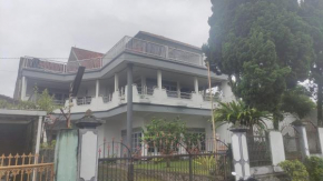 Jayagiri White House